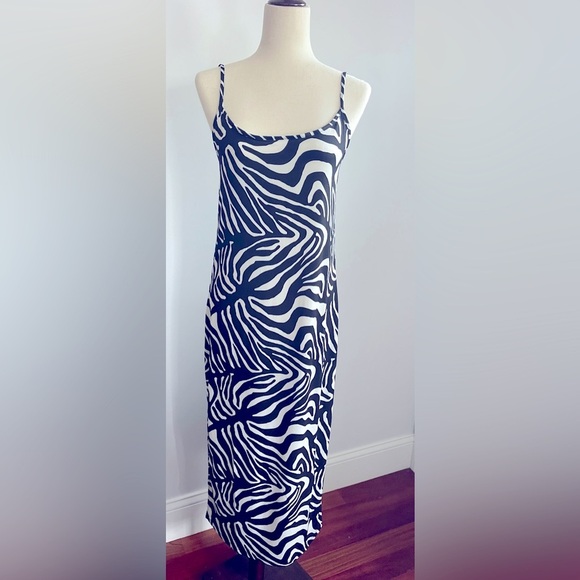 Vila cami maxi dress in zebra print - Picture 5 of 10